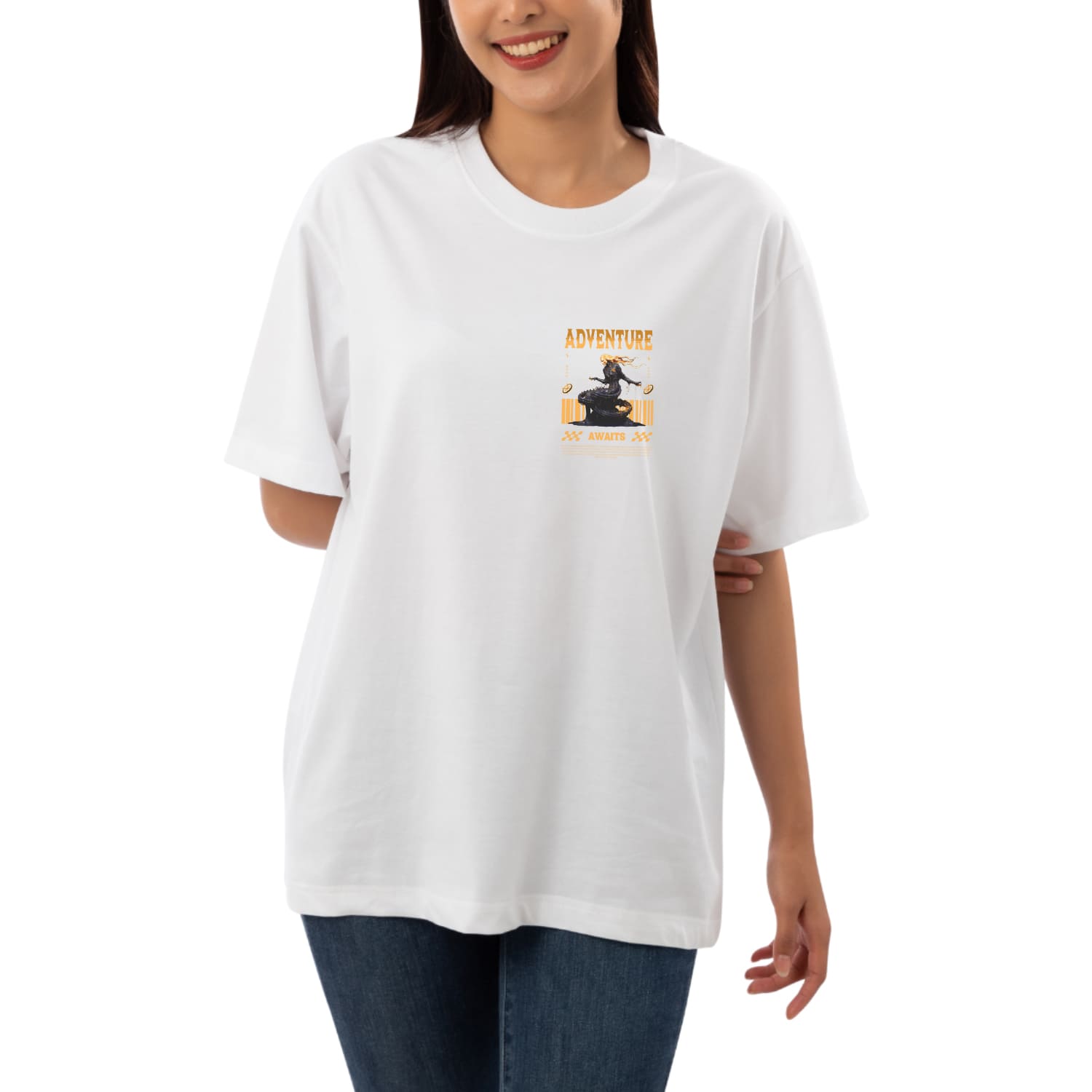 Adventure awaits Womens Oversized T-shirt