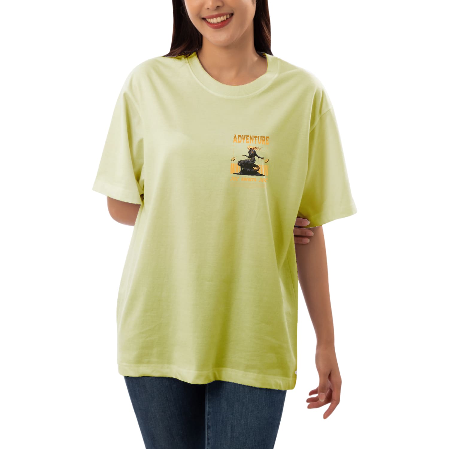 Adventure awaits Womens Oversized T-shirt